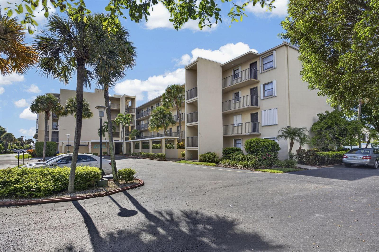 890 N FEDERAL Highway # 311, Lantana FL 33462 photo 3