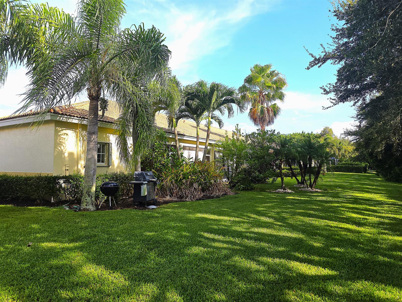 2323 WINDJAMMER Way, West Palm Beach FL 33411 photo 3