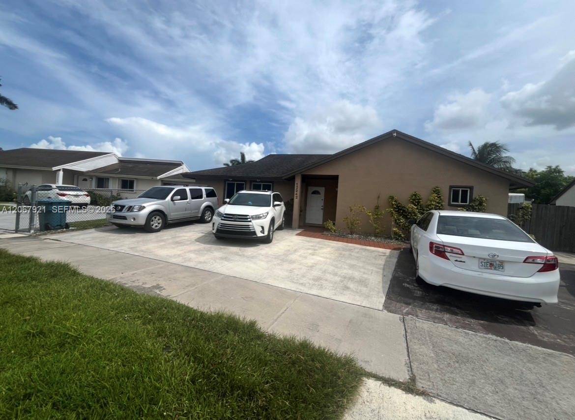 12242 SW 210th St, Miami FL 33177 photo 2