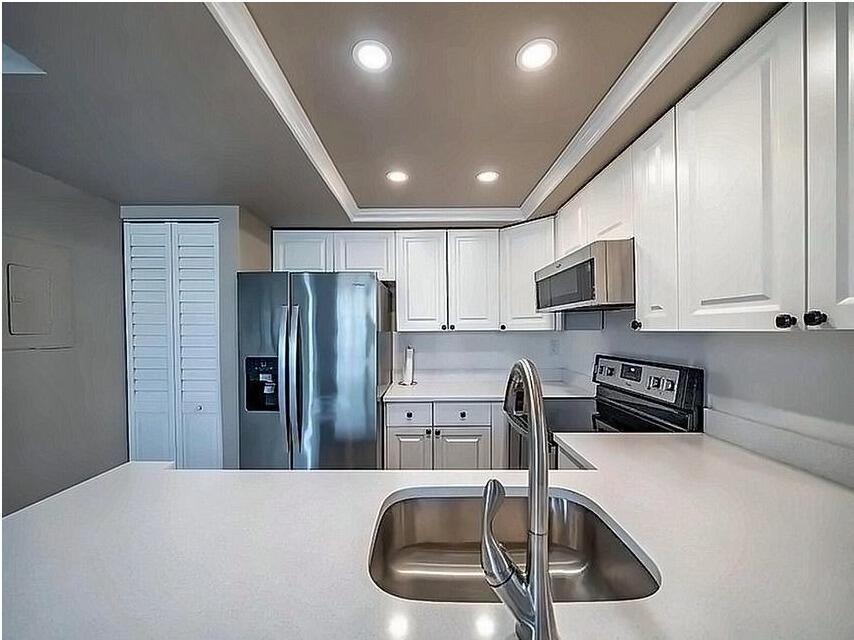 708 Executive Center Drive # 12, West Palm Beach FL 33401 photo 4