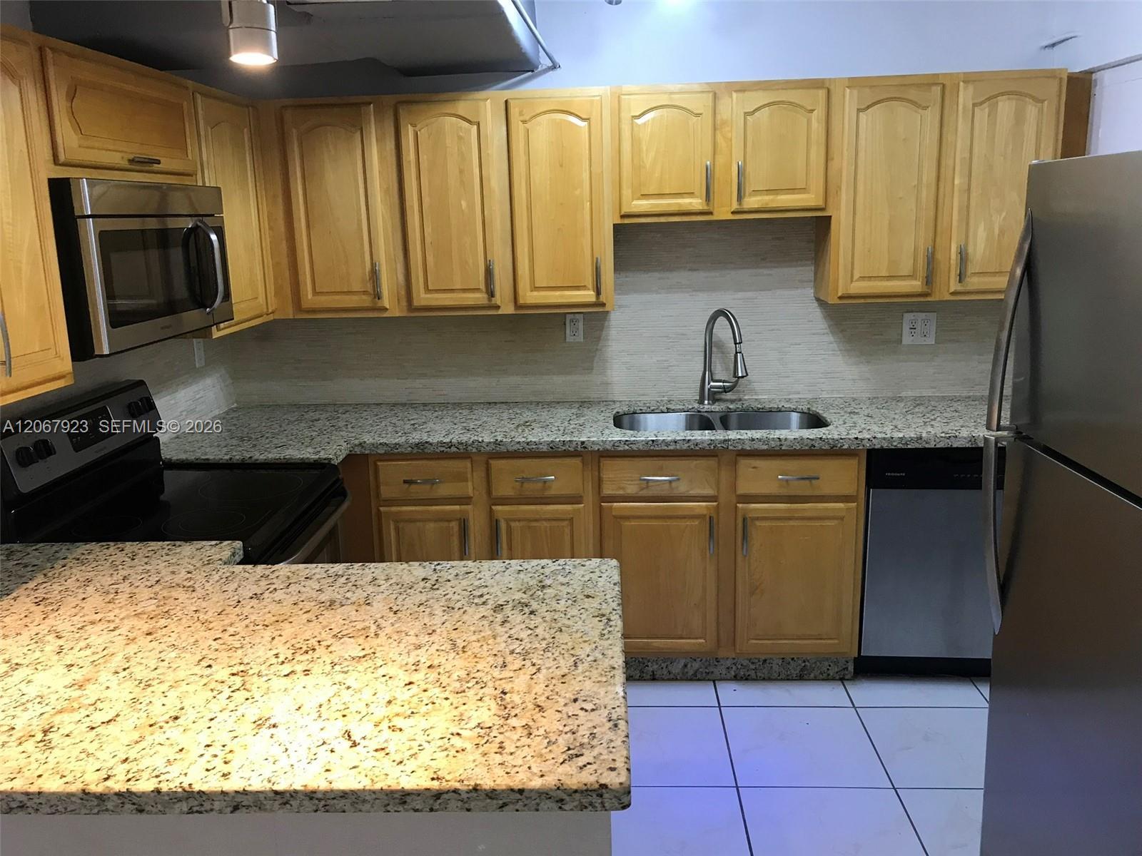 200 178th Dr # 301, Sunny Isles Beach FL 33160 photo 5