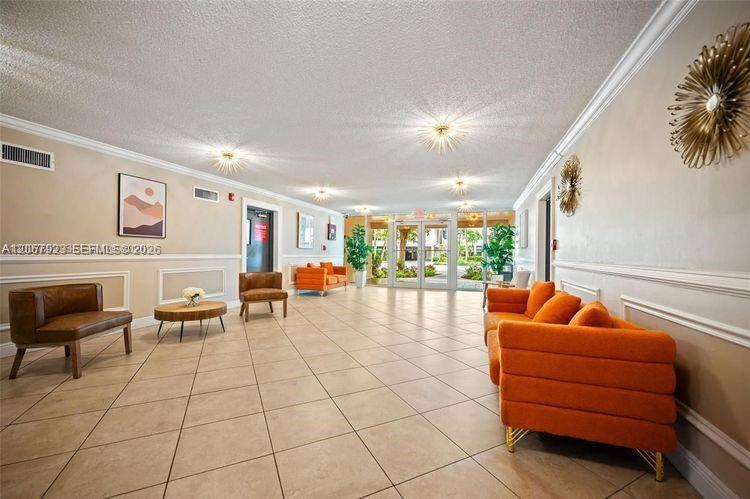200 178th Dr # 301, Sunny Isles Beach FL 33160 photo 4