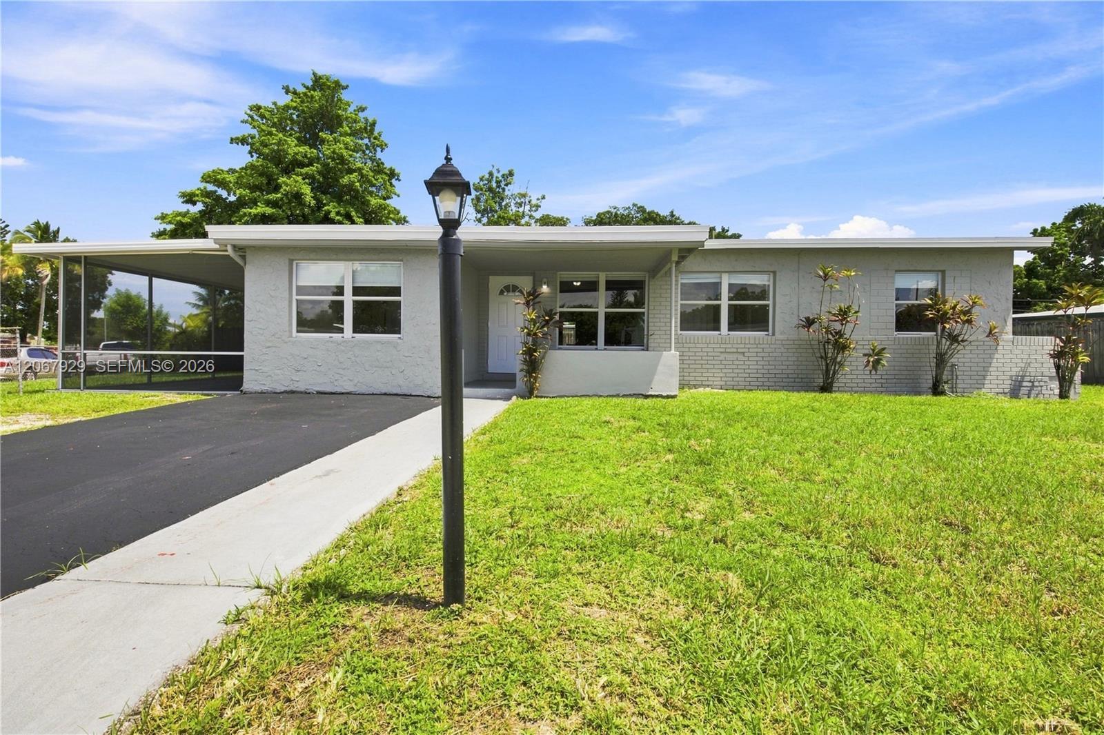 4160 SW 36th St, West Park FL 33023 photo 2