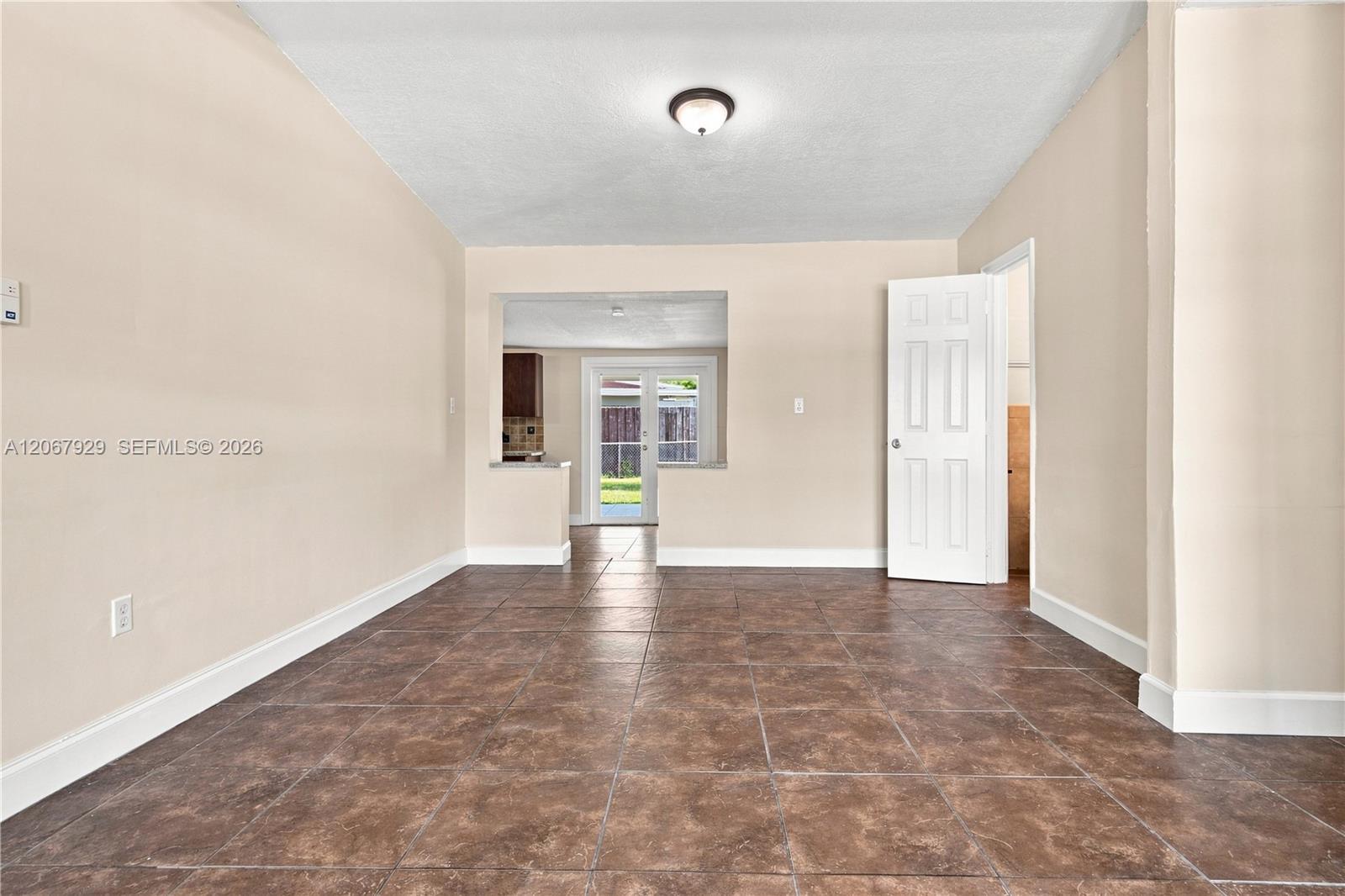 4160 SW 36th St, West Park FL 33023 photo 4