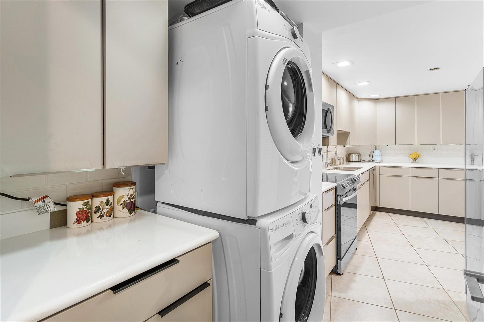 3000 Holiday Drive, Fort Lauderdale FL 33316 photo 5