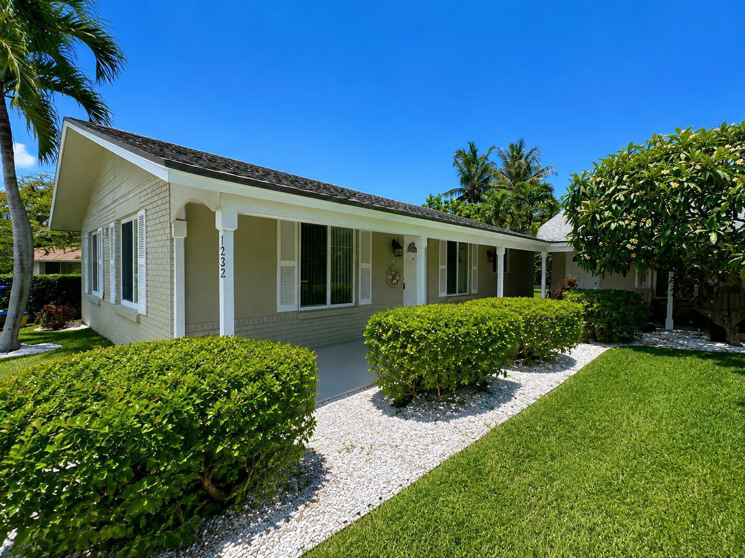 1232 Cabana Road # 1, Singer Island FL 33404 photo 2
