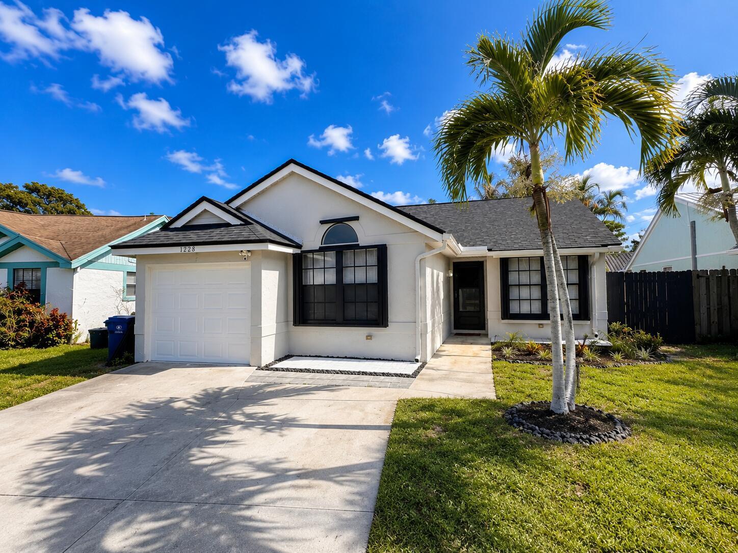 1228 Chippewa Street, Jupiter FL 33458 photo 2