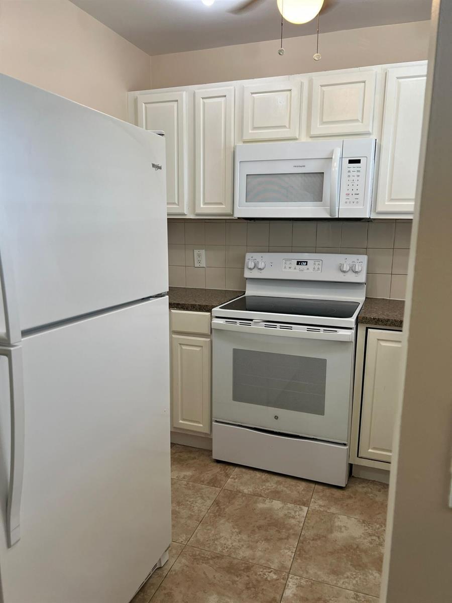 9851 SANDALFOOT Boulevard # 212, Boca Raton FL 33428 photo 3