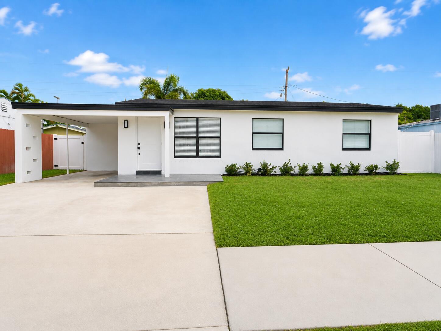 2013 Longwood Road, West Palm Beach FL 33409 photo 3