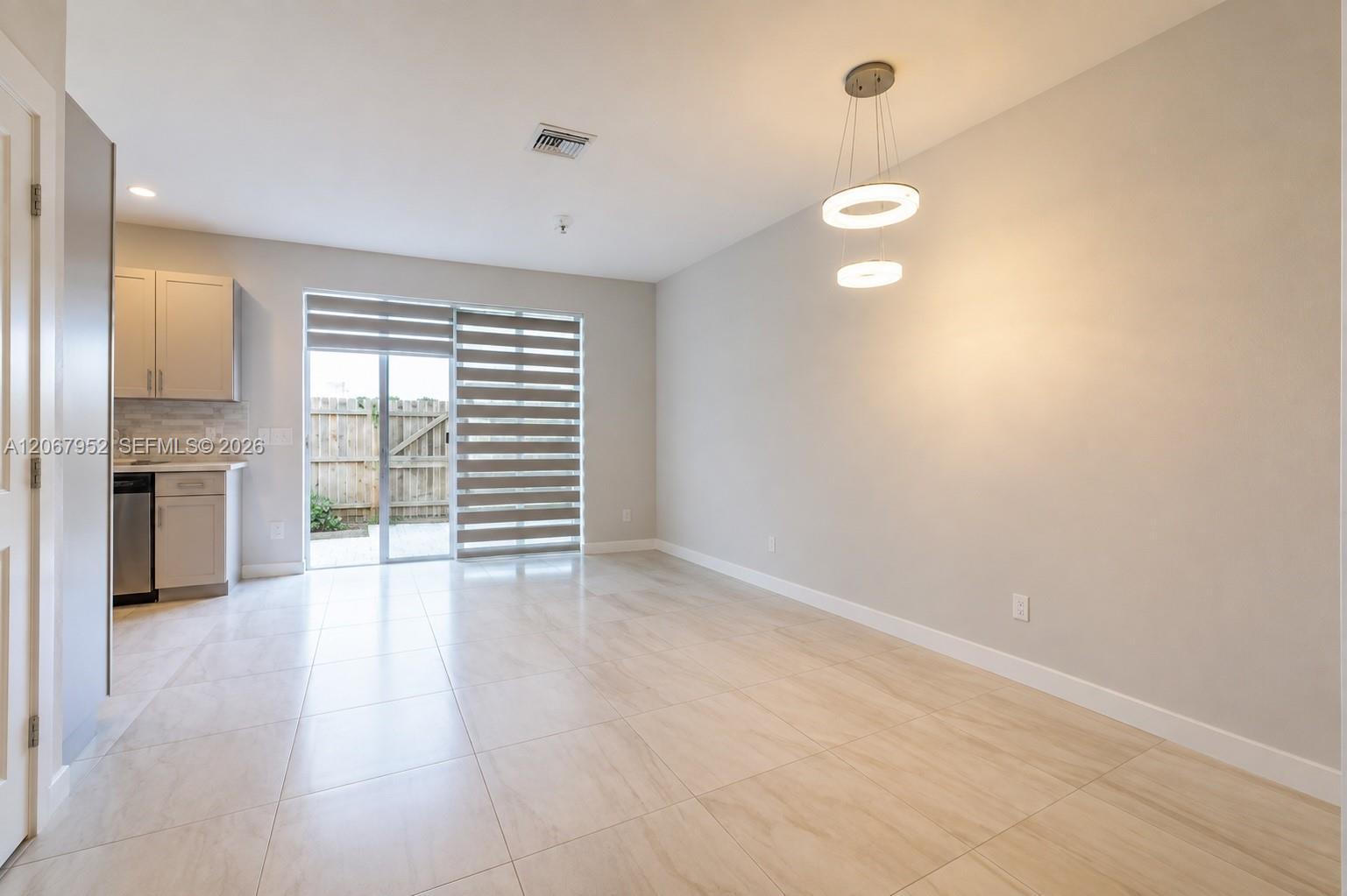 1056 SE 23rd Ave, Homestead FL 33035 photo 4
