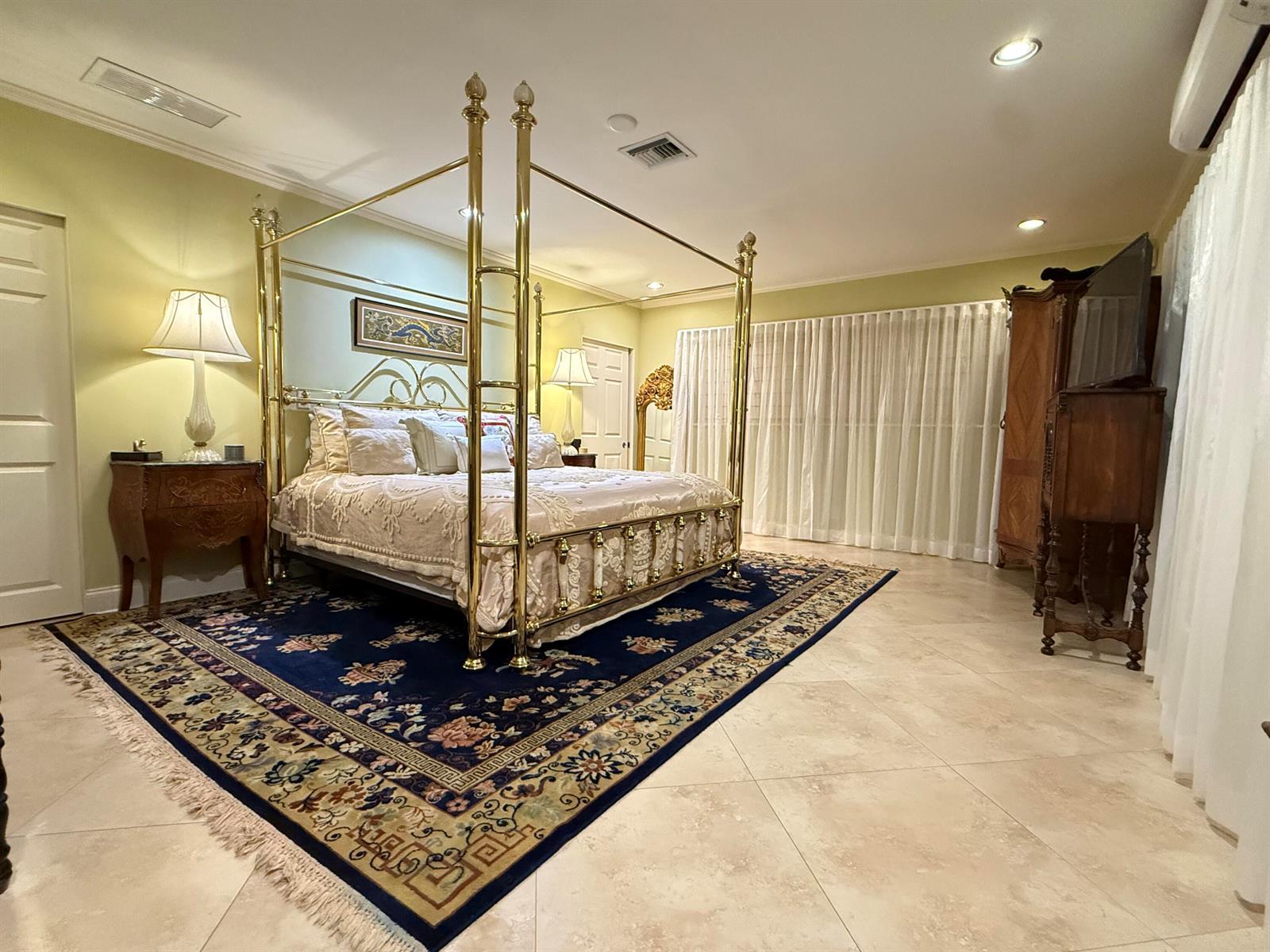 716 Middle River Drive, Fort Lauderdale FL 33304 photo 4