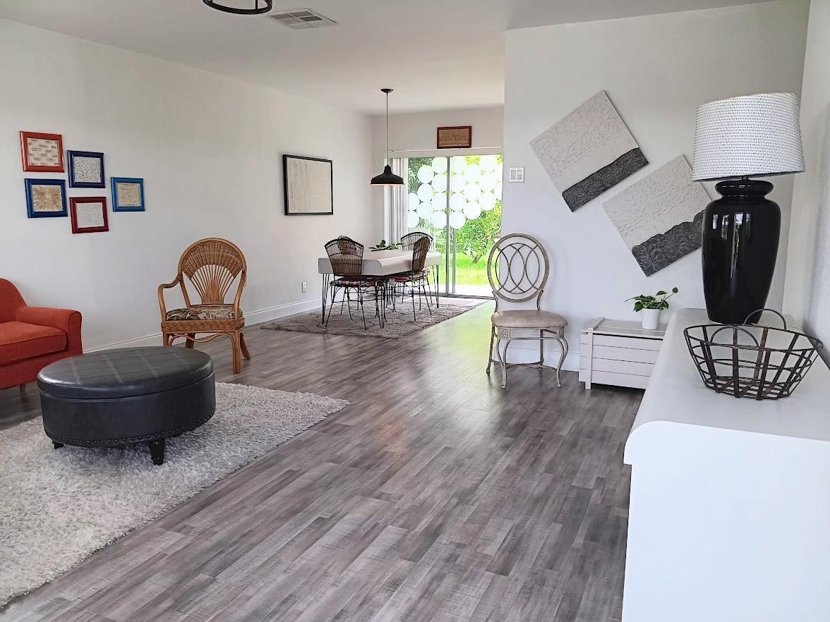 7105 NW 74th Place, Tamarac FL 33321 photo 2