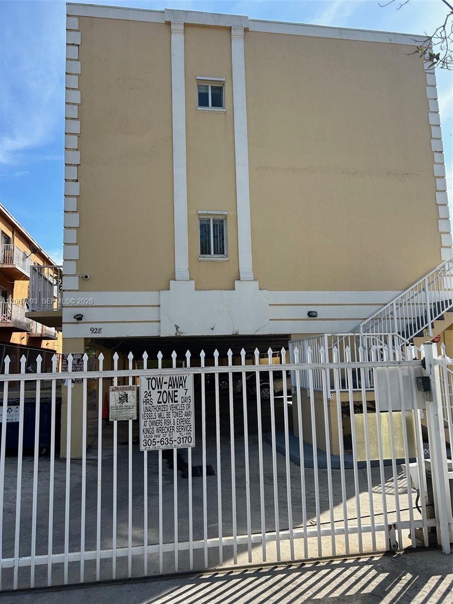 928 SW 3 # 207, Miami FL 33130 photo 3