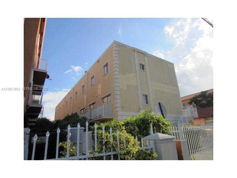 928 SW 3 # 207, Miami FL 33130 photo 4