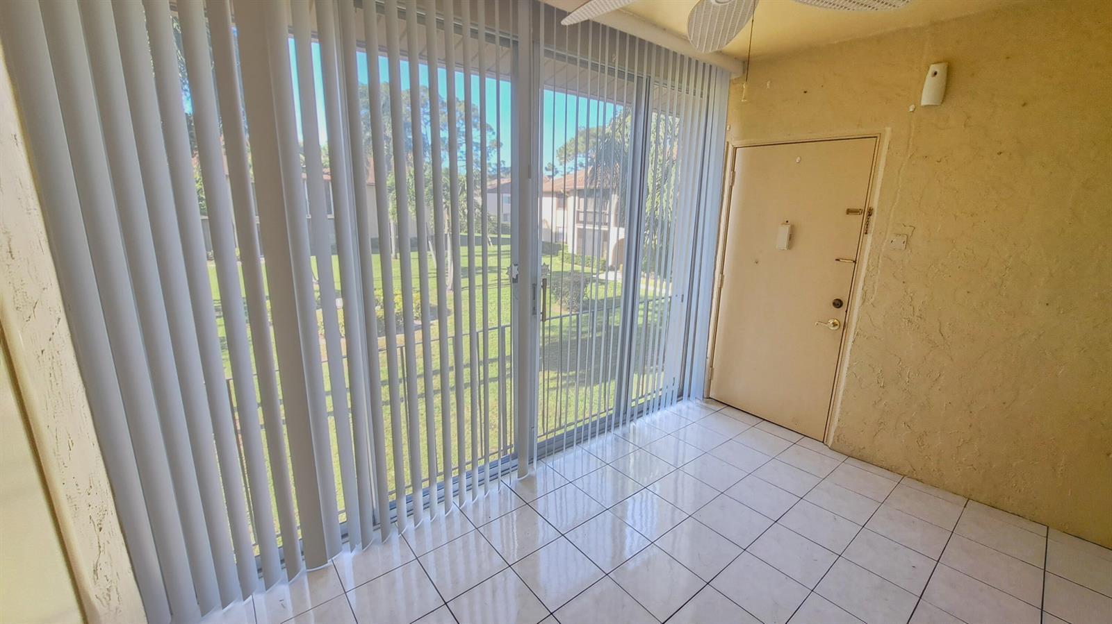 222 Pine Hov Circle # 2, FL 33463 photo 2