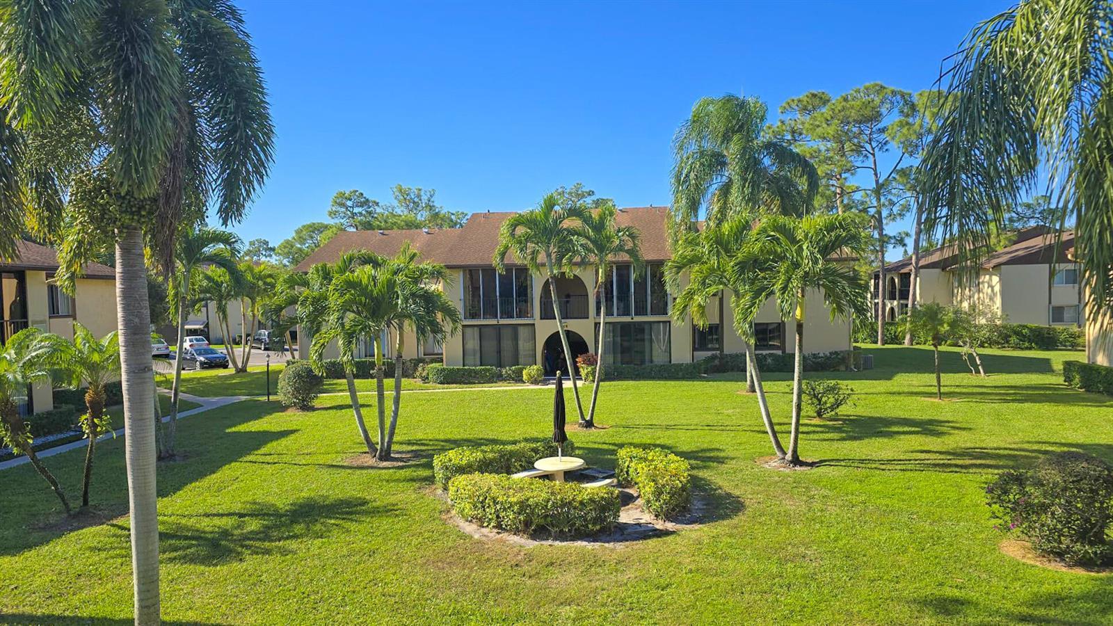 222 Pine Hov Circle # 2, FL 33463