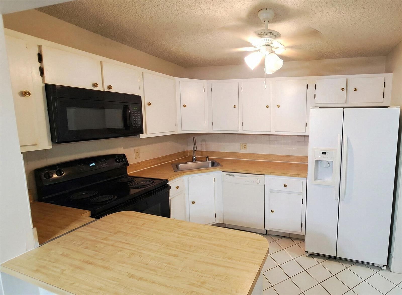 222 Pine Hov Circle # 2, FL 33463 photo 4