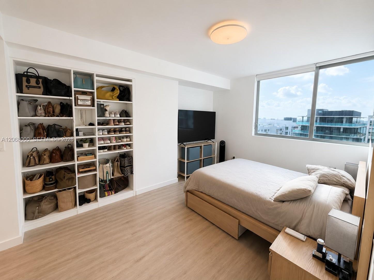 1600 SW 1st Ave # 906, Miami FL 33129 photo 4