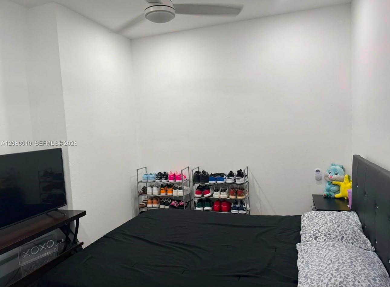 14660 SW 86th St # 1, Miami FL 33183 photo 2