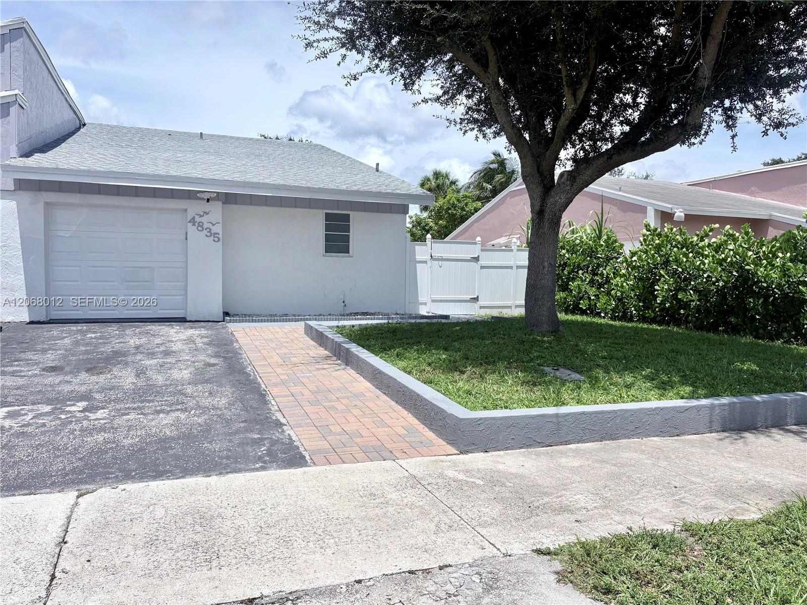 4835 NW 6th Ct, Delray Beach FL 33445 photo 3