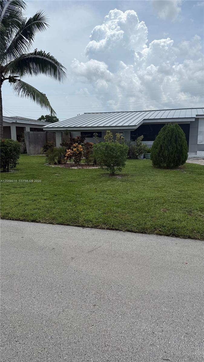 7672 Kismet St, Miramar FL 33023 photo 2