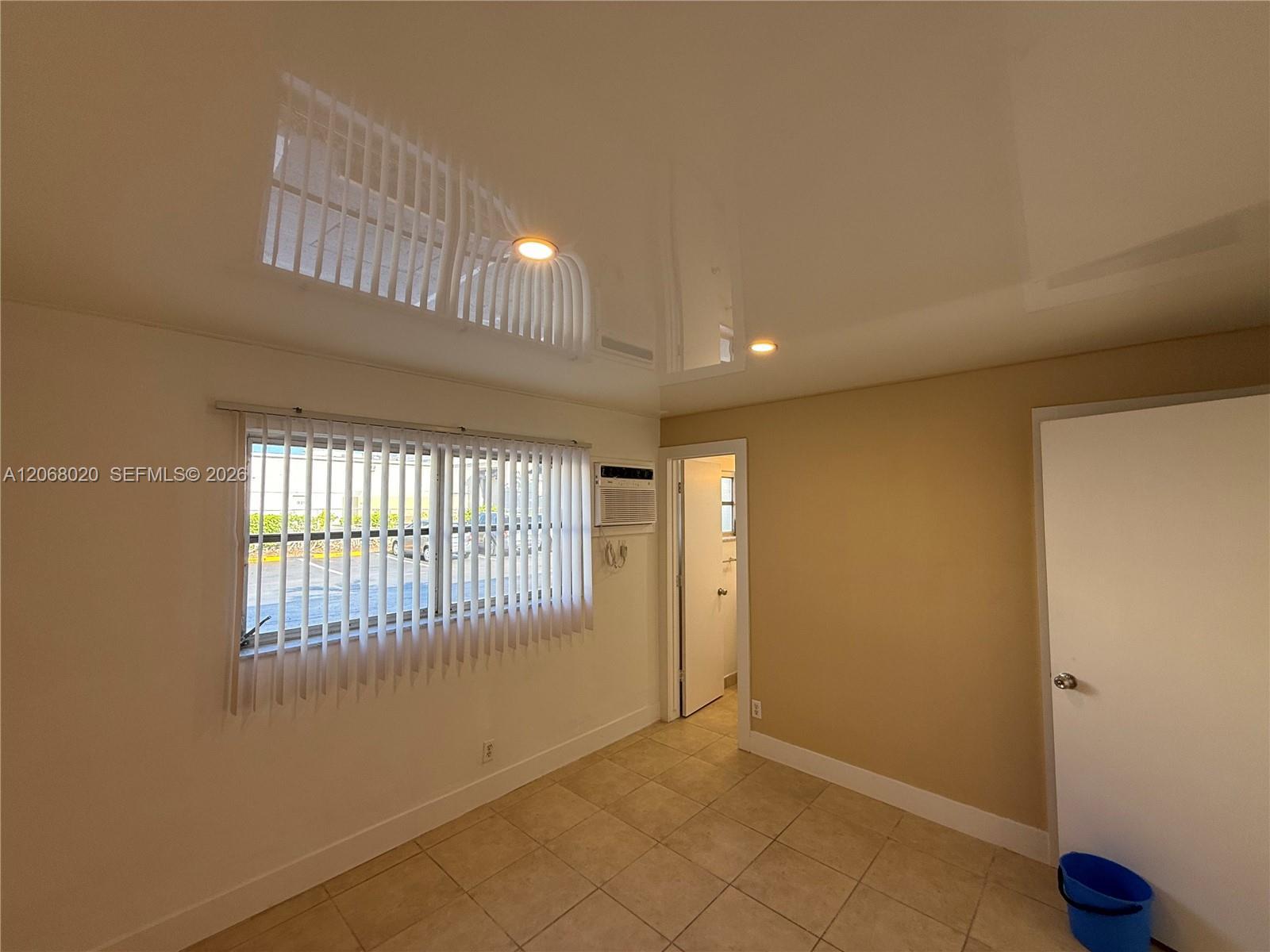 5168 NE 6th Ave # 407, Oakland Park FL 33334 photo 2