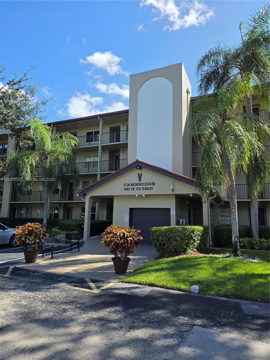 1000 SW 128th Ter # 414V, Pembroke Pines FL 33027