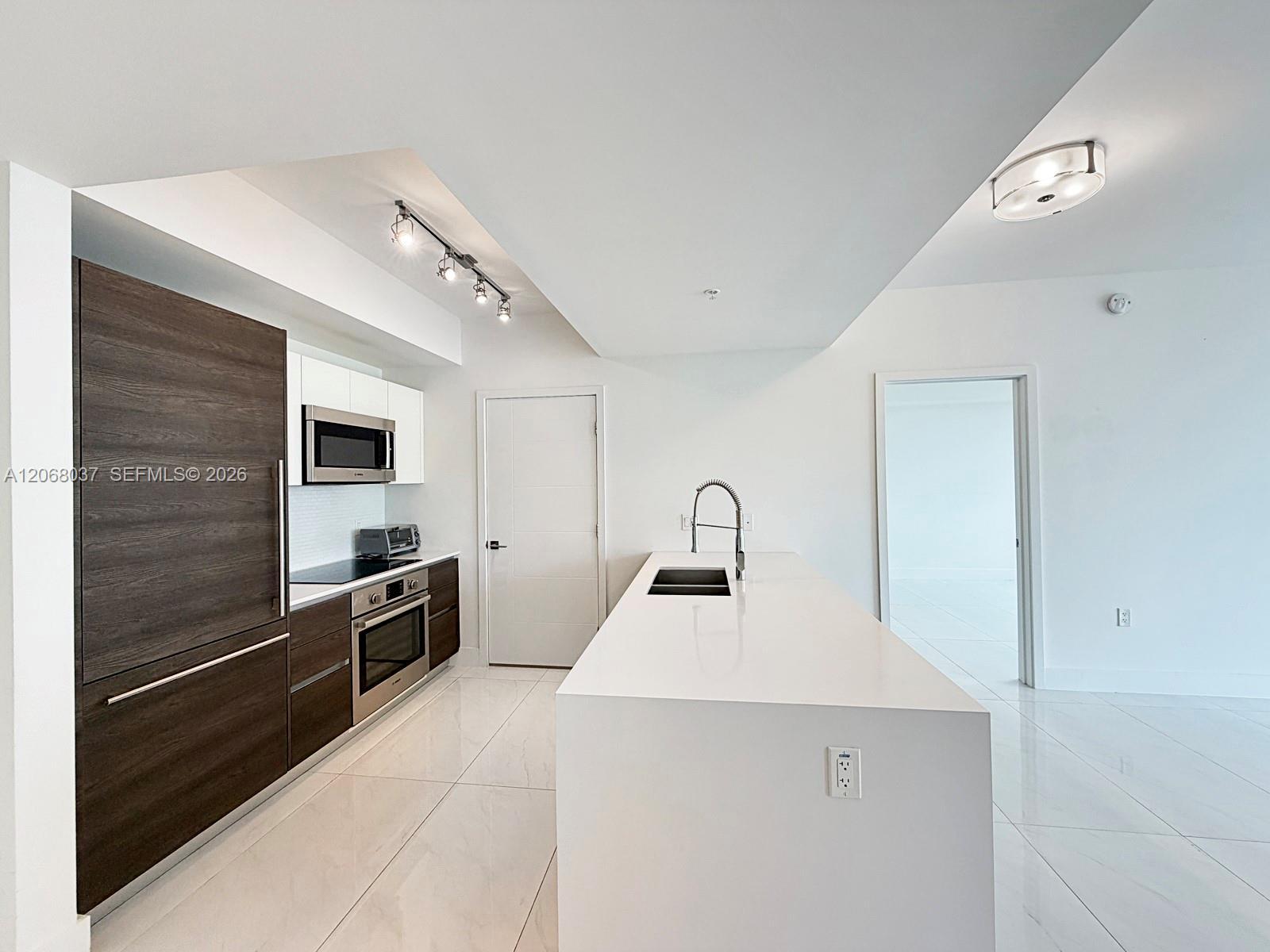 301 Altara Ave # 609, Coral Gables FL 33146 photo 4