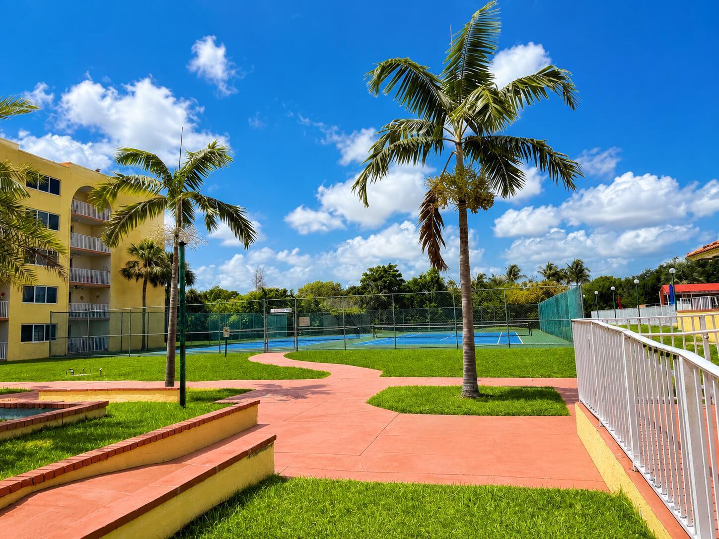 6980 NW 186TH Street # 523A, Hialeah FL 33015 photo 2