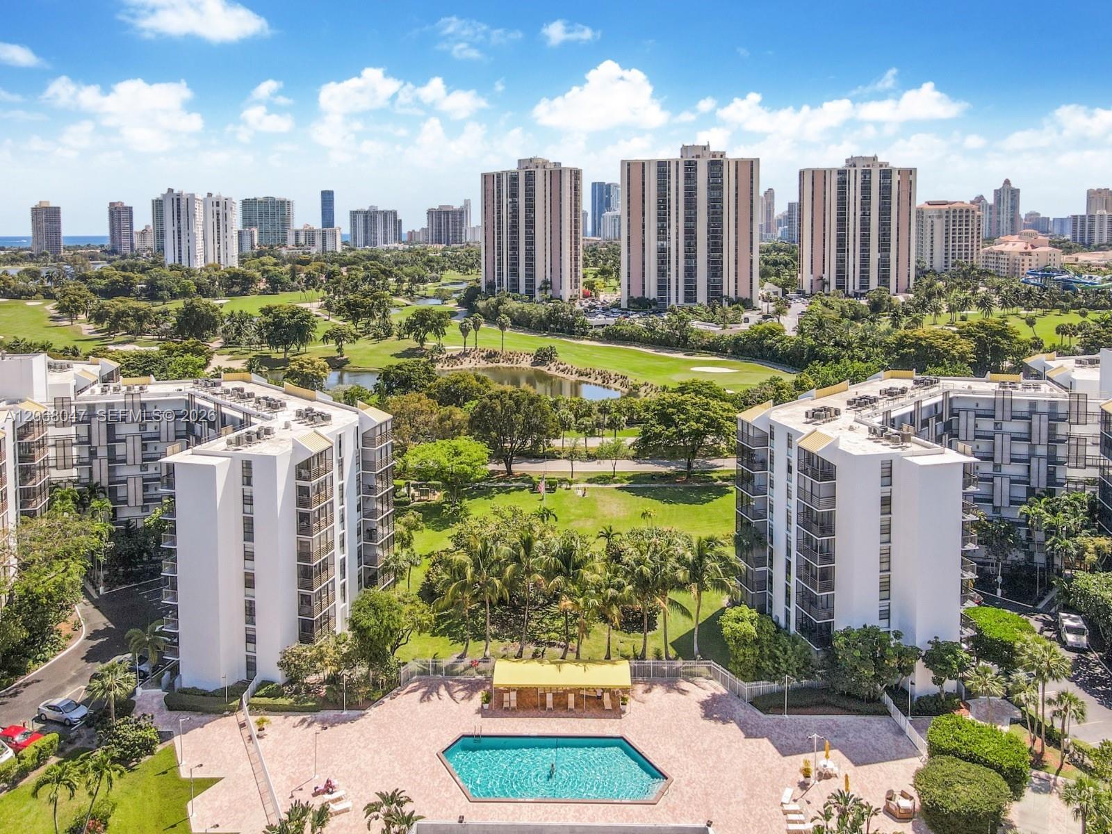 20500 W Country Club Dr # 517, Aventura FL 33180 photo 2