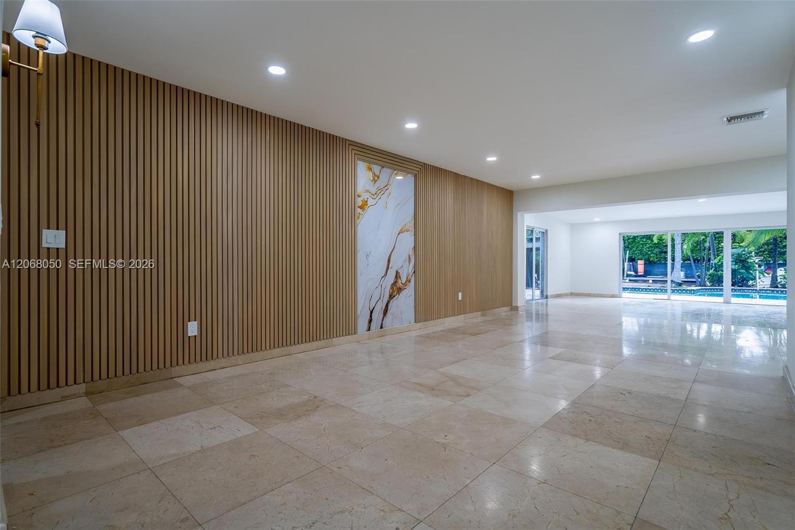 1710 Cleveland Rd # 0, Miami Beach FL 33141 photo 4