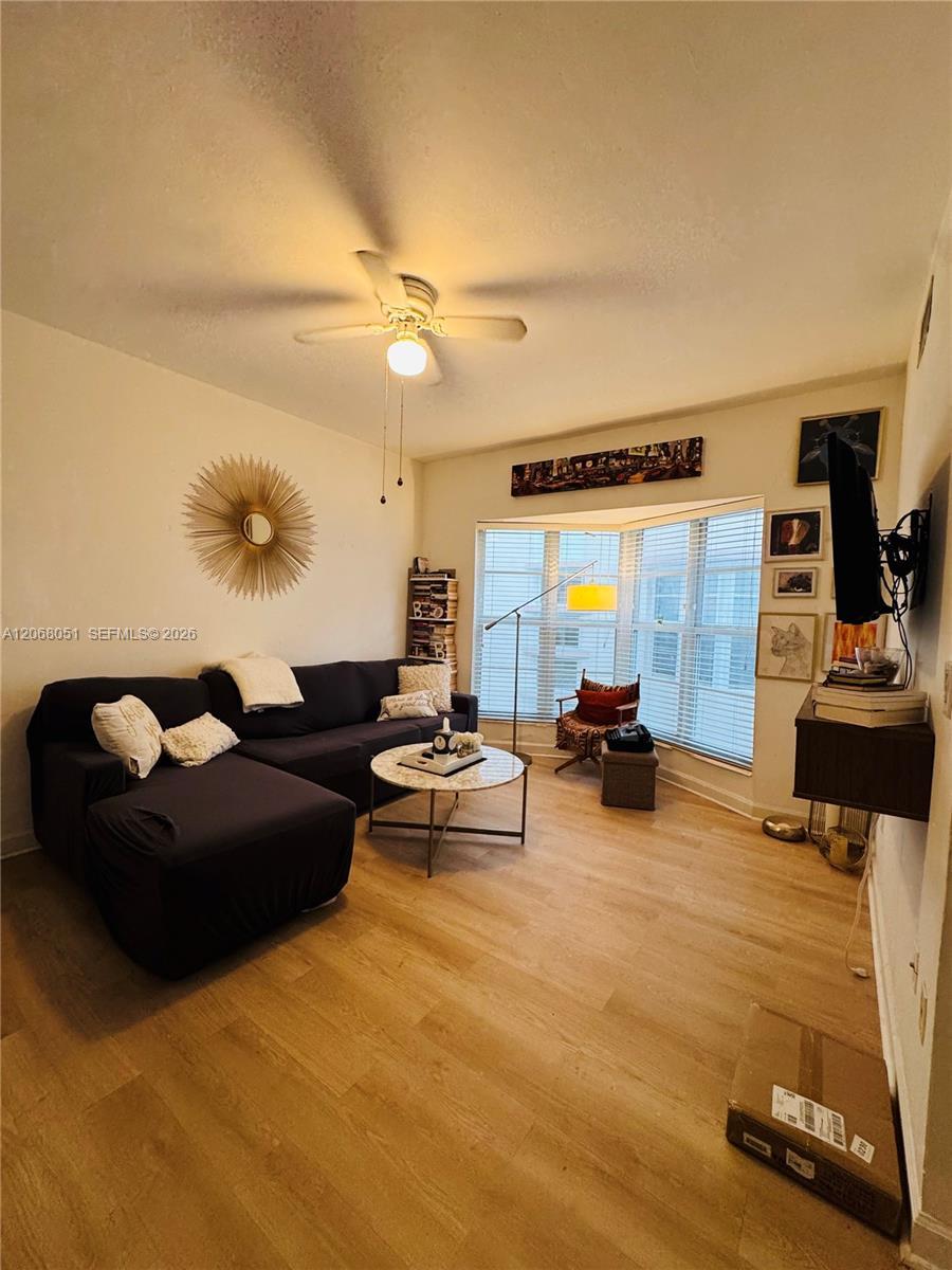 550 15t Street # 203, Miami Beach FL 33139 photo 4