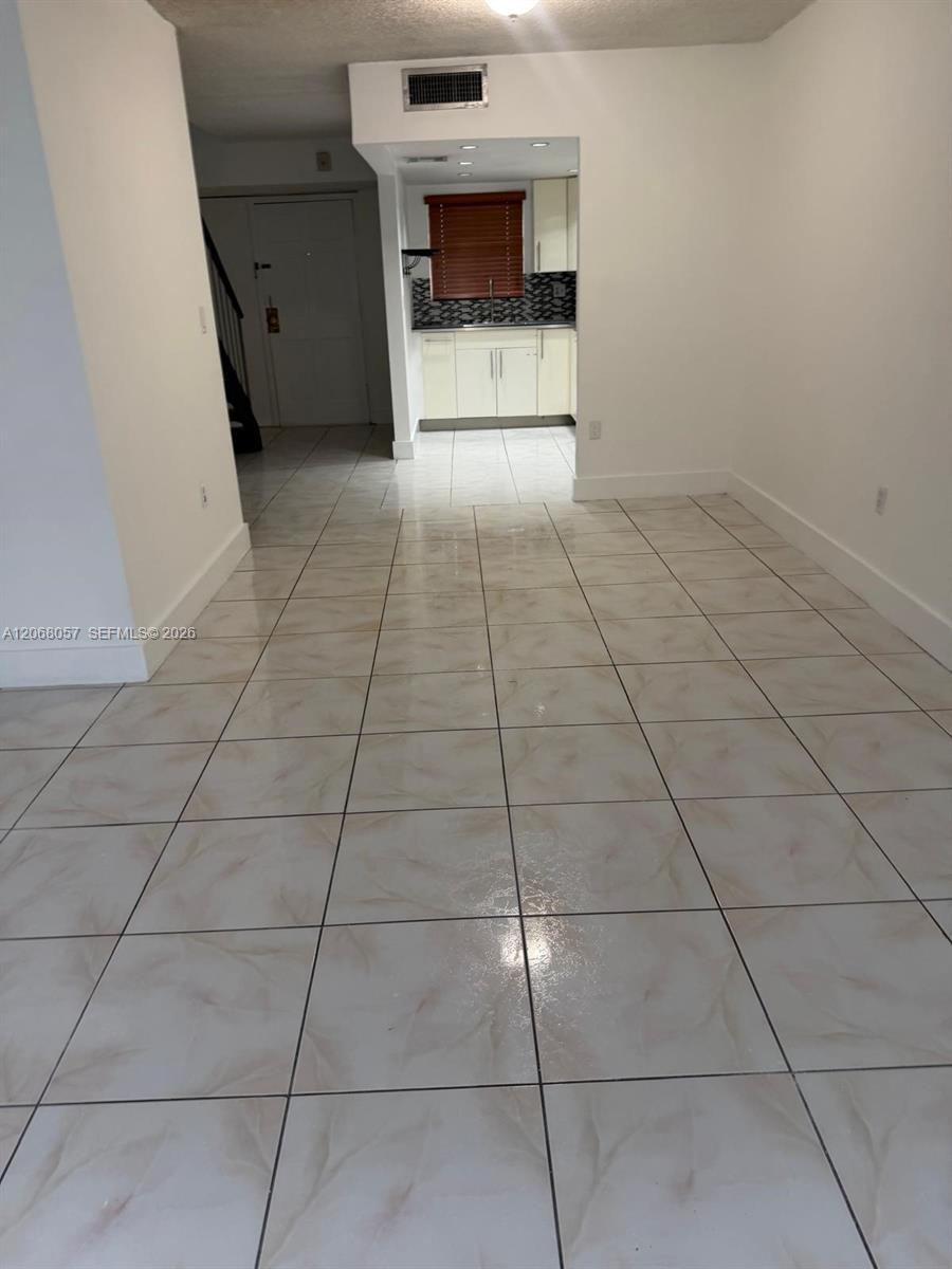 30 NW 87th Ave # C223, Miami FL 33172 photo 3