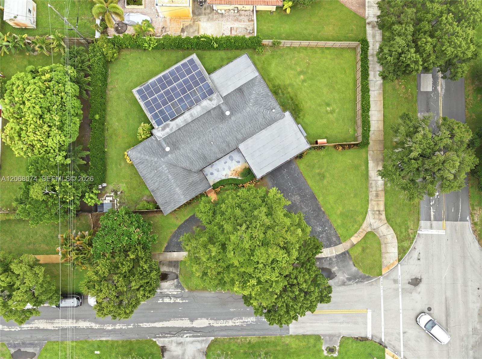 341 SW 54th Ave, Plantation FL 33317 photo 3