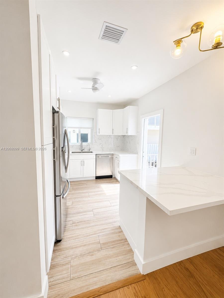 7825 Byron Ave, Miami Beach FL 33141 photo 5