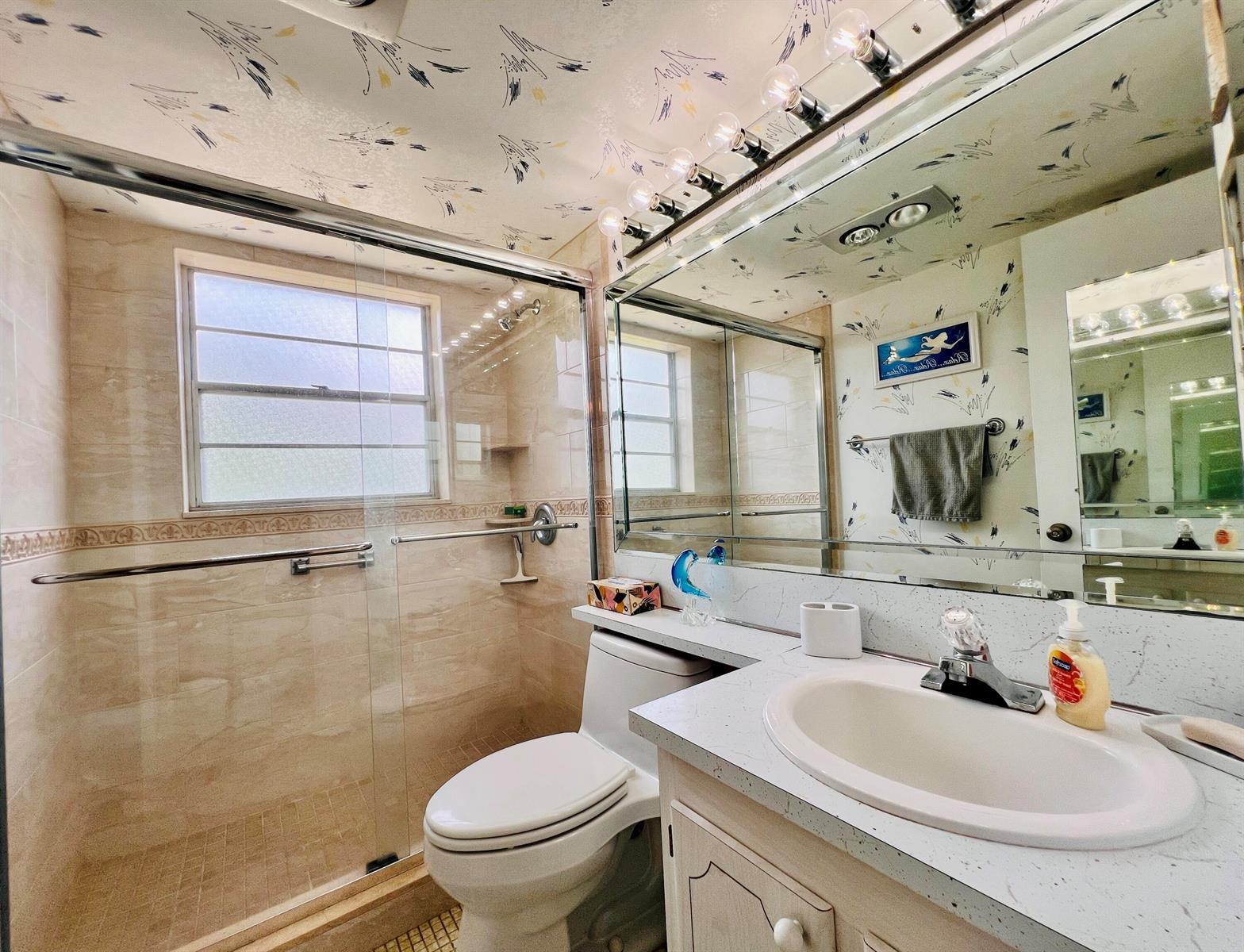 437 Chatham U, West Palm Beach FL 33417 photo 5