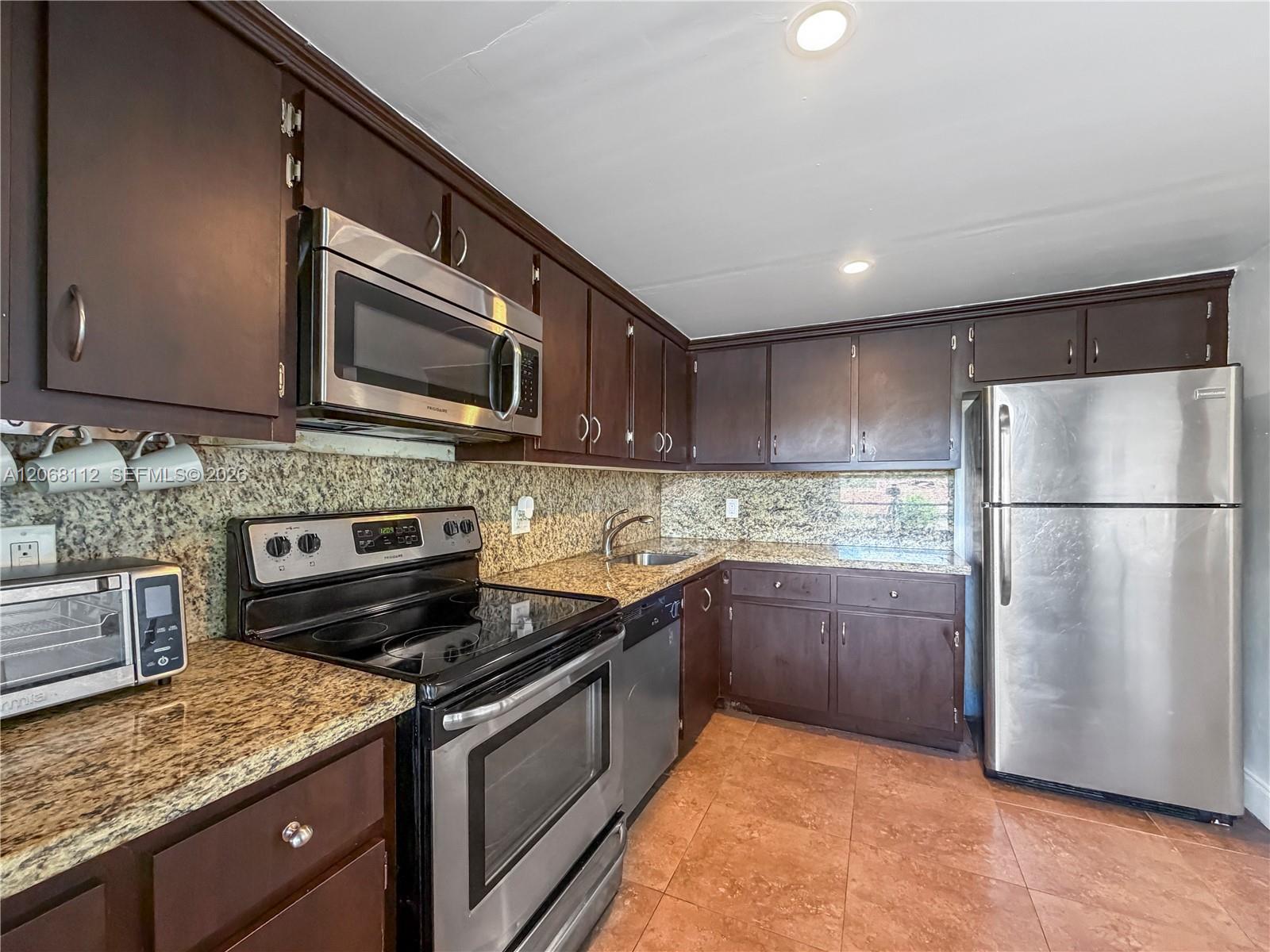 21785 Cypress Dr # 46H, Boca Raton FL 33433 photo 4