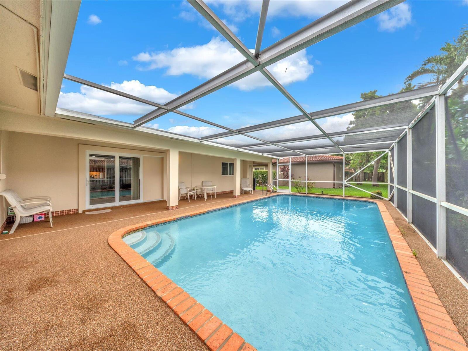 6620 NW 23RD Street, Margate FL 33063 photo 4
