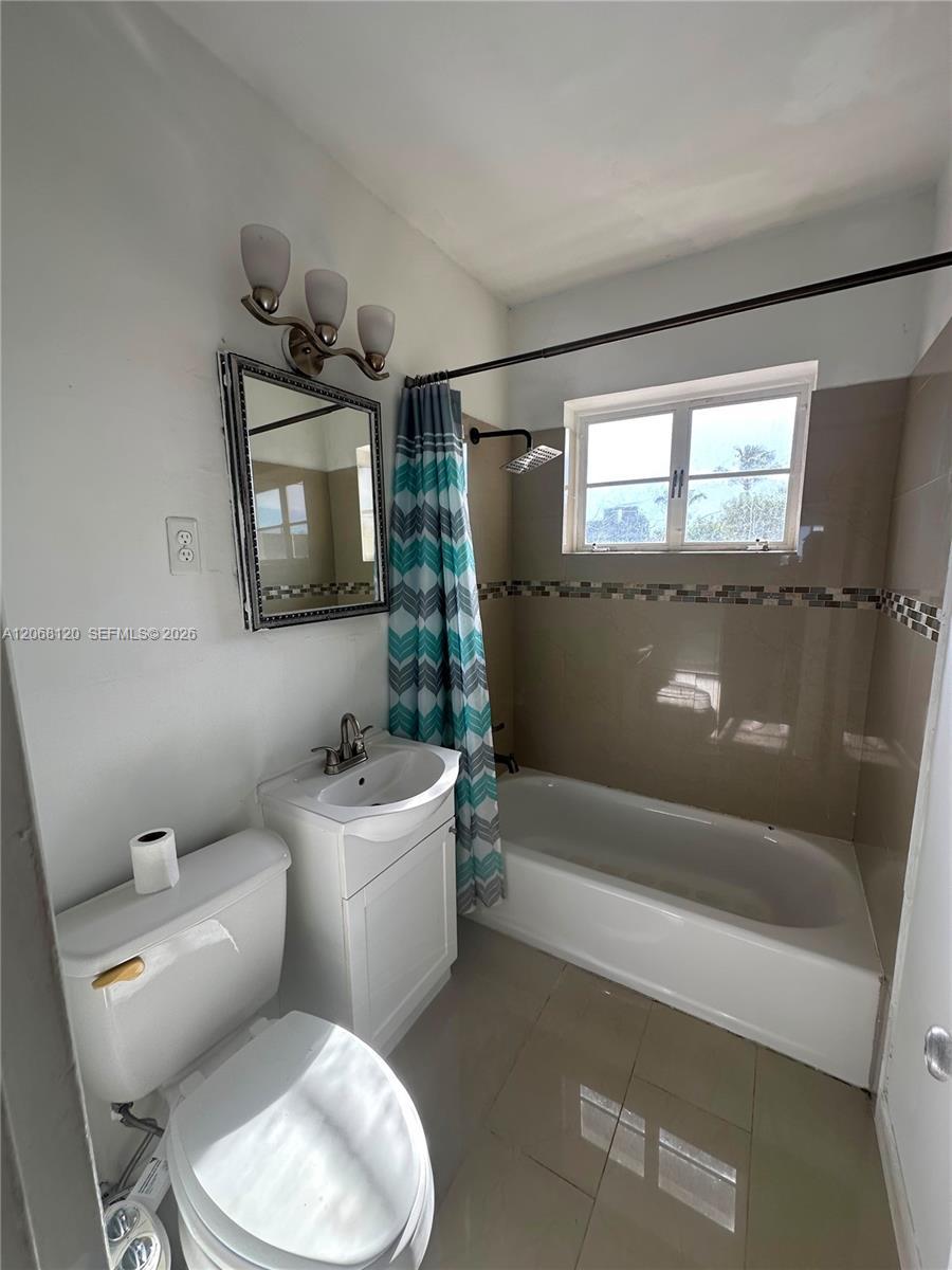 8340 Crespi Blvd # 21, Miami Beach FL 33141 photo 2