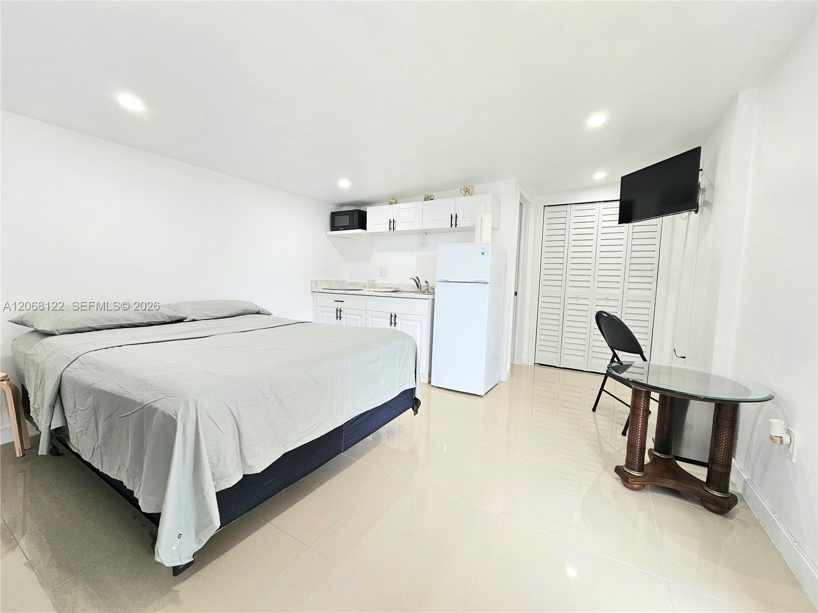 3880 NW 2nd St # 0, Miami FL 33126