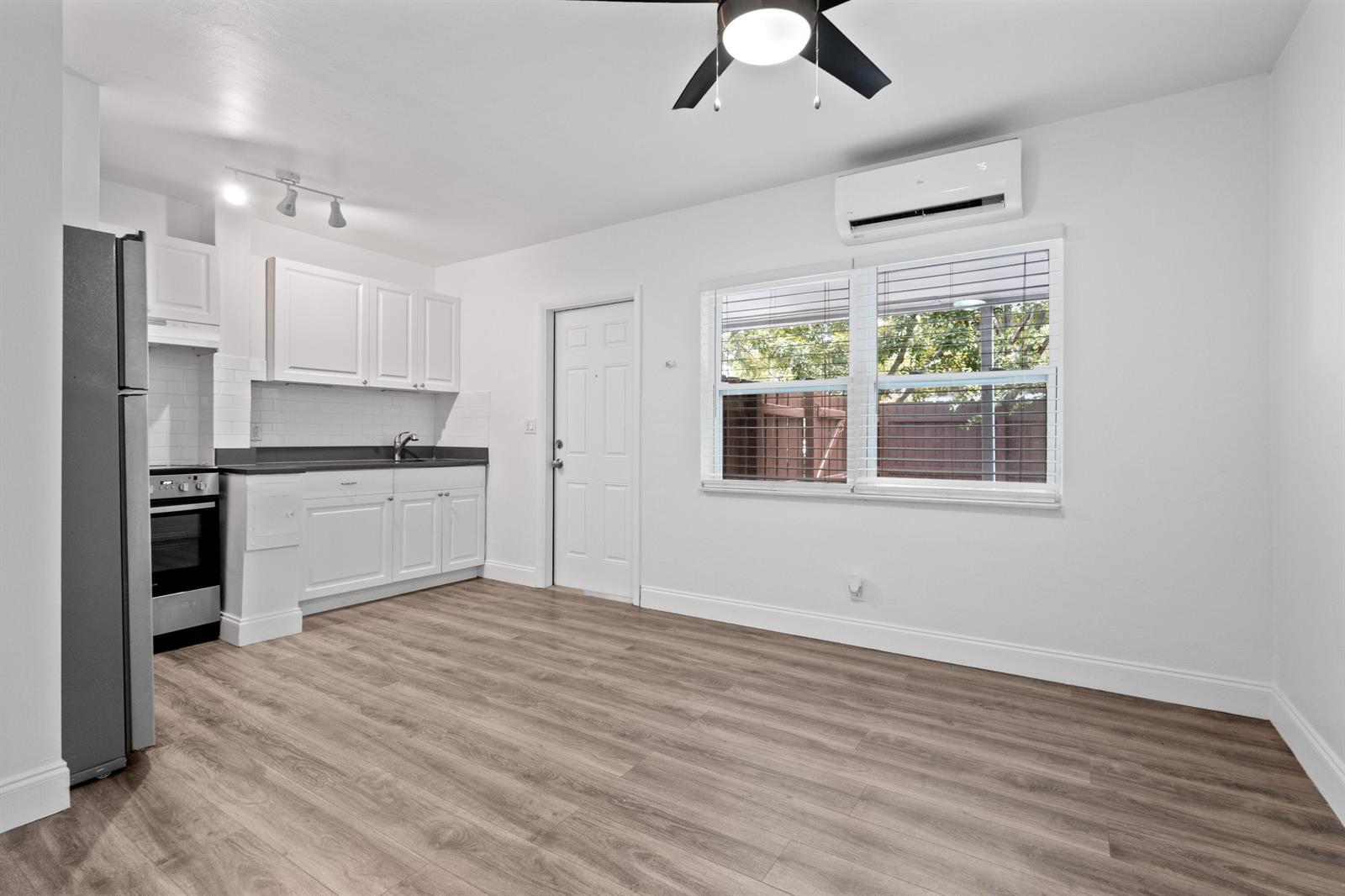 1100 NE 11th Avenue Apt 4, Fort Lauderdale FL 33304 photo 4
