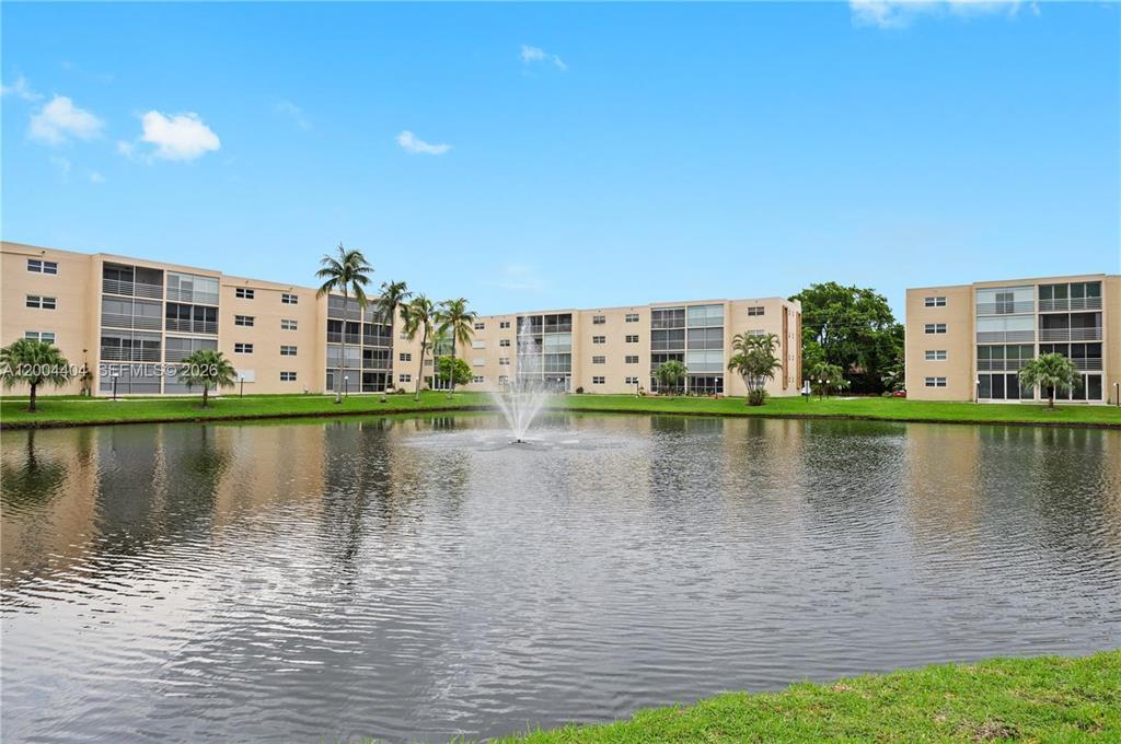 424 SE 10TH Street # 104, Dania Beach FL 33004
