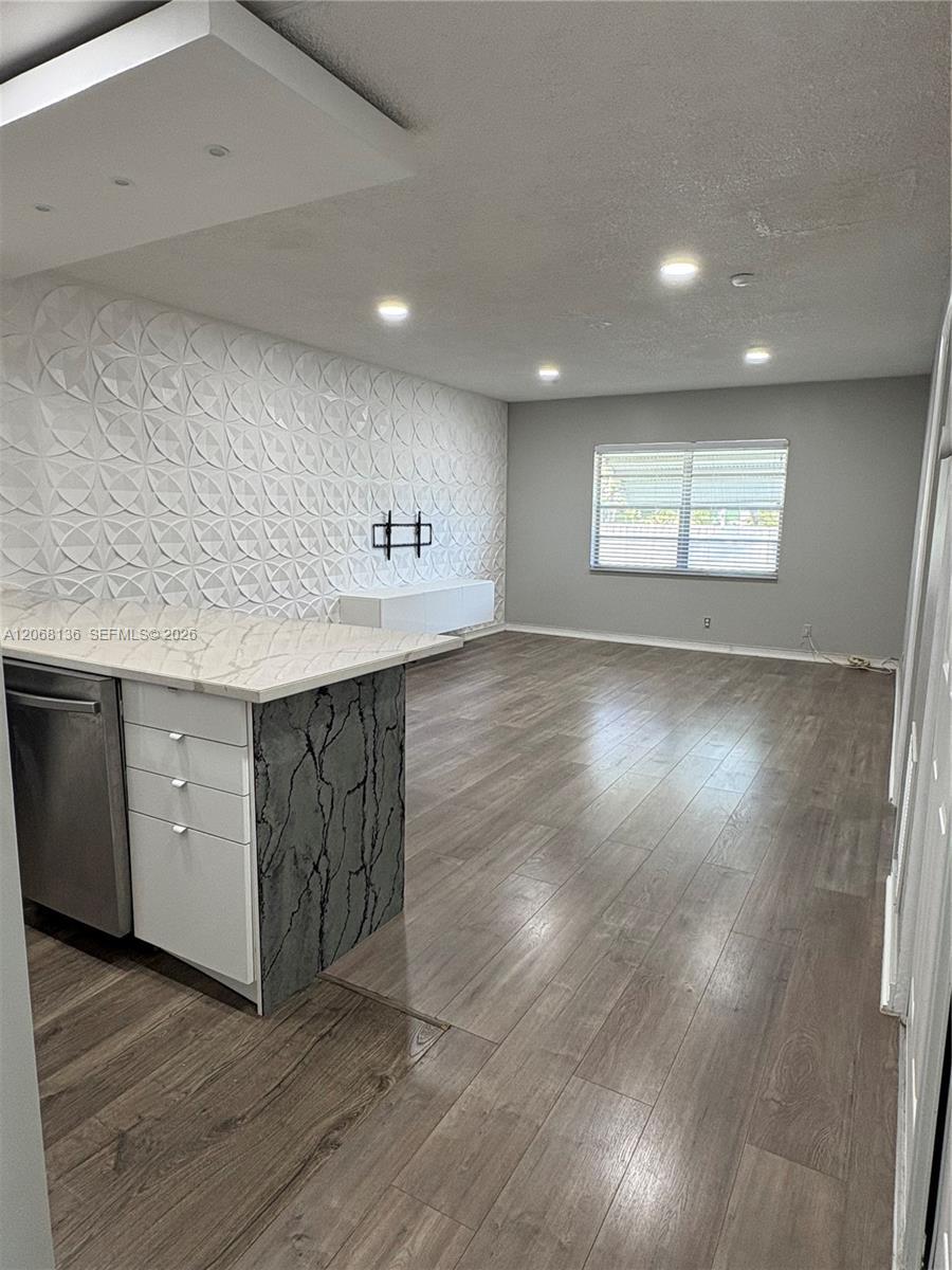 1520 Mckinley St # 108E, Hollywood FL 33020 photo 2
