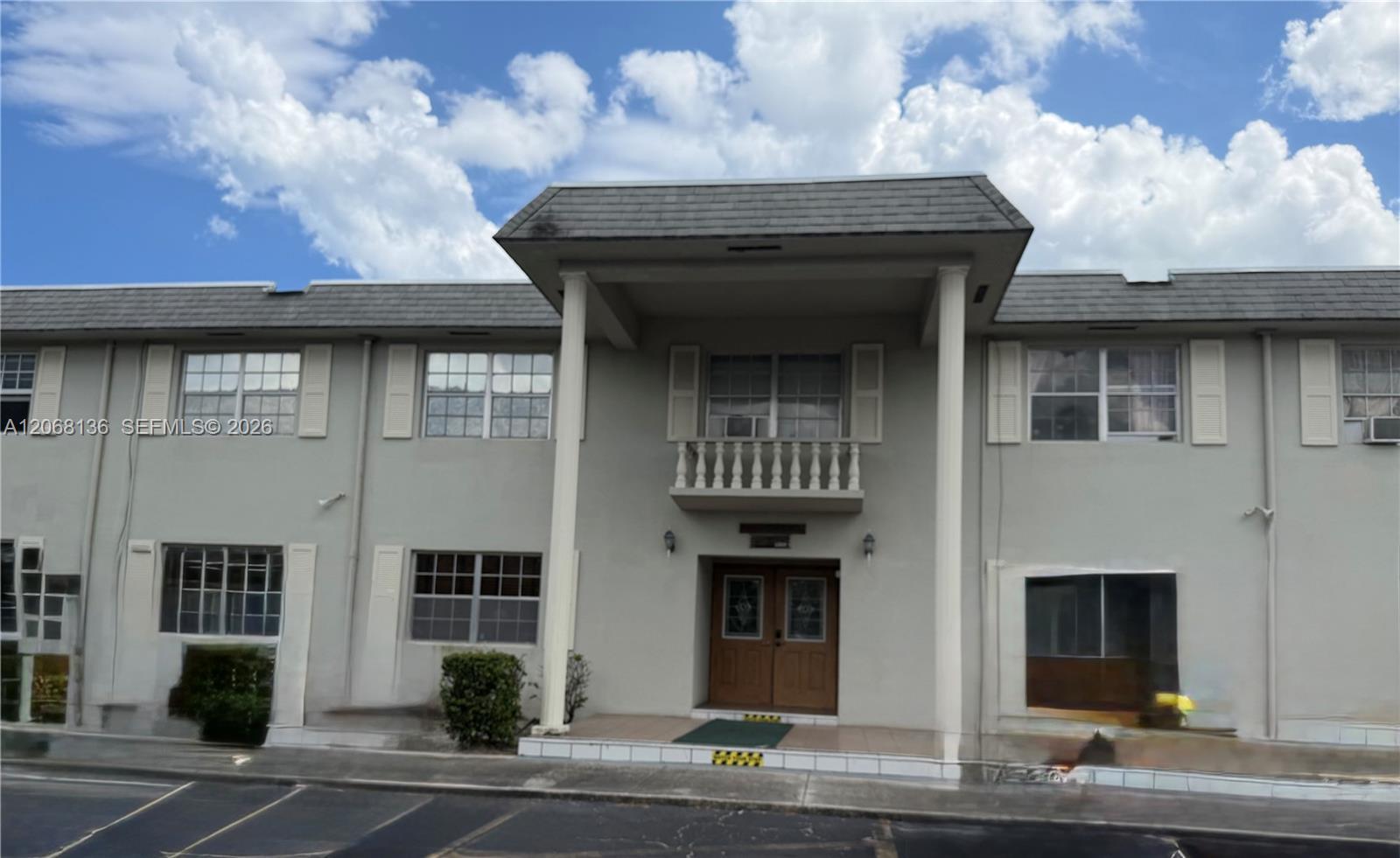 1520 Mckinley St # 108E, Hollywood FL 33020 photo 4