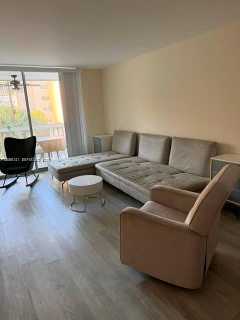 901 NE 14th Ave # 305, Hallandale Beach FL 33009 photo 2