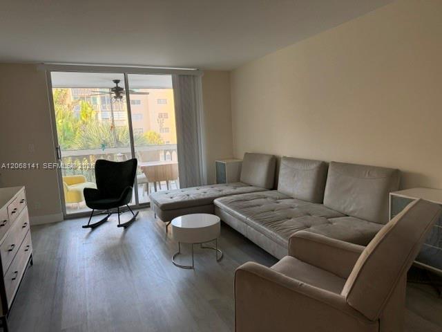 901 NE 14th Ave # 305, Hallandale Beach FL 33009