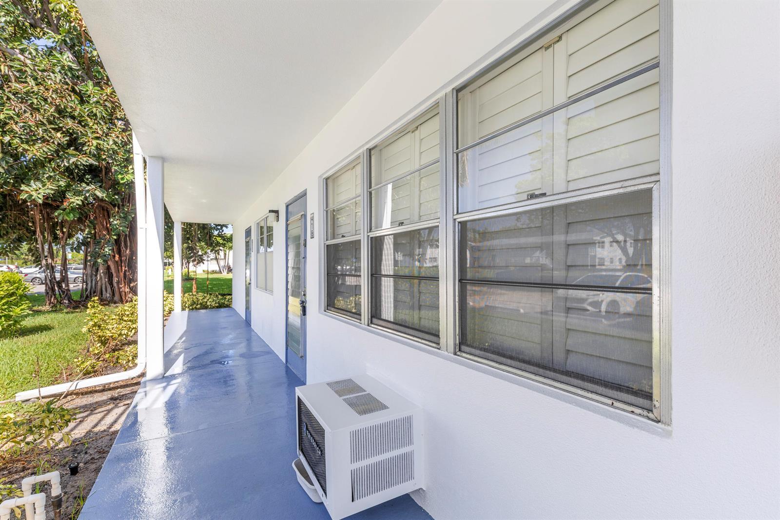418 Tilford T # 418, Deerfield Beach FL 33442 photo 3