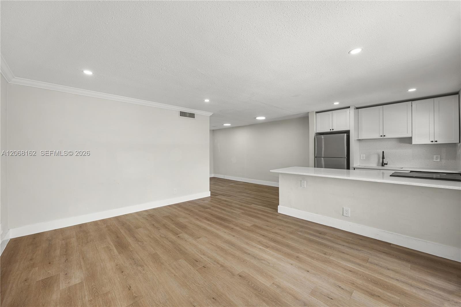5450 Hollywood Blvd # 108, Hollywood FL 33021 photo 2