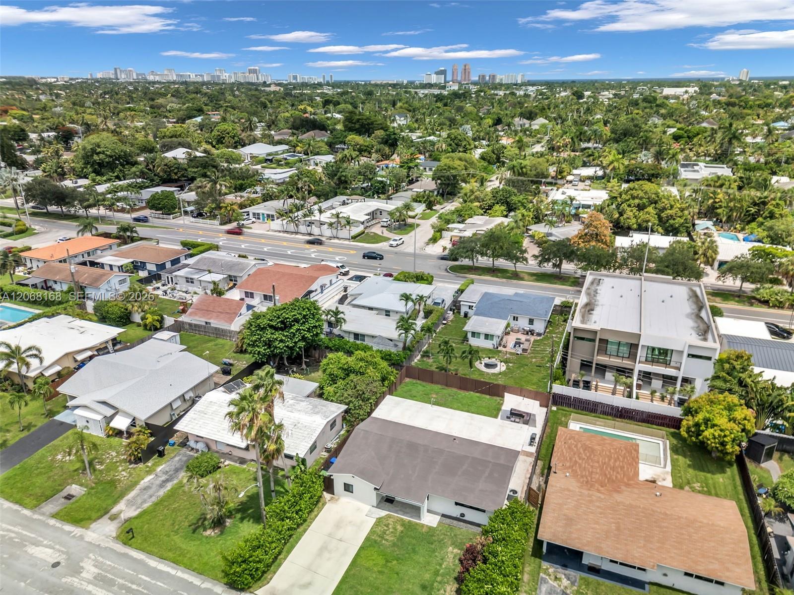 1524 NE 14th Ter, Fort Lauderdale FL 33304 photo 2