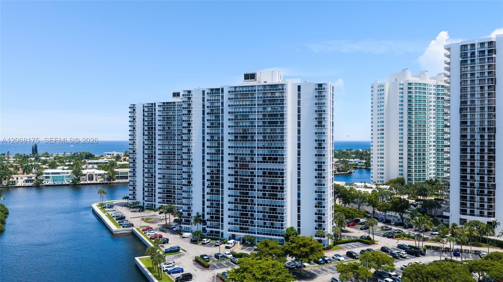 20505 E Country Club Dr # 2132, Aventura FL 33180 photo 4